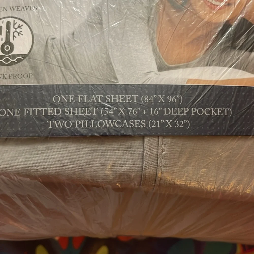 Urbanhut 1000 Thread Gray Cotton Sheets. NWOT. Full Size Sheets.